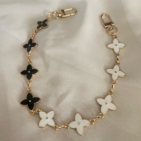 Clover Flower Purse Accessory/ Purse Chain Extension - Picture 2 of 6